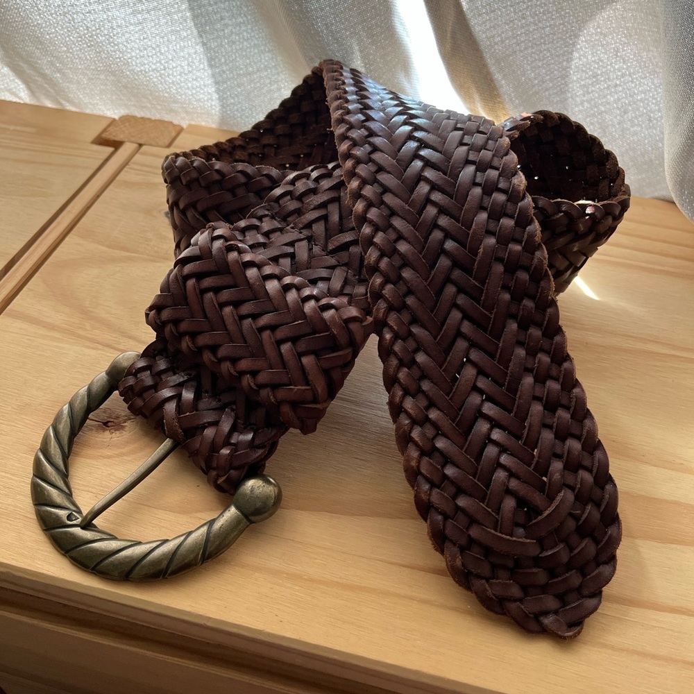 Brown braided leather size small Club Monaco belt